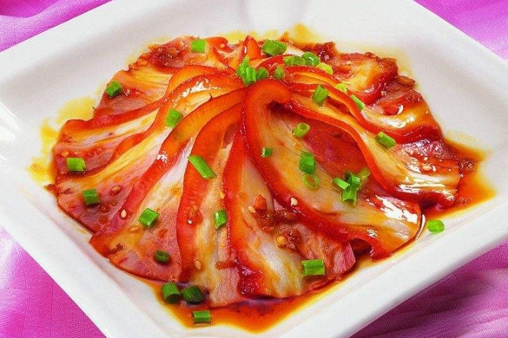Museau de Cochon Épicé 香辣红油猪嘴 - Mala's Kitchen