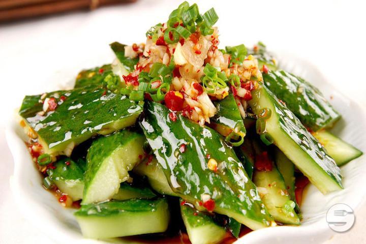 Salade de Concombre 拍黄瓜 - Mala's Kitchen