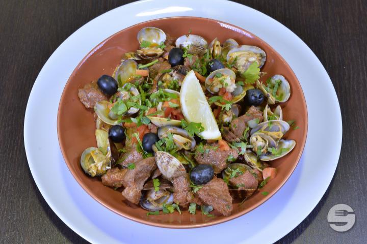 Carne de Porco à Alentejana - Pizzalove.ch