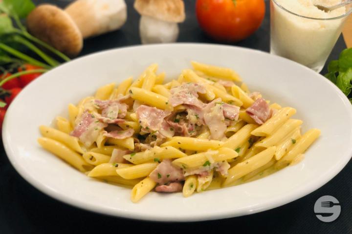 Penne Rigate alla carbonara - La Grange