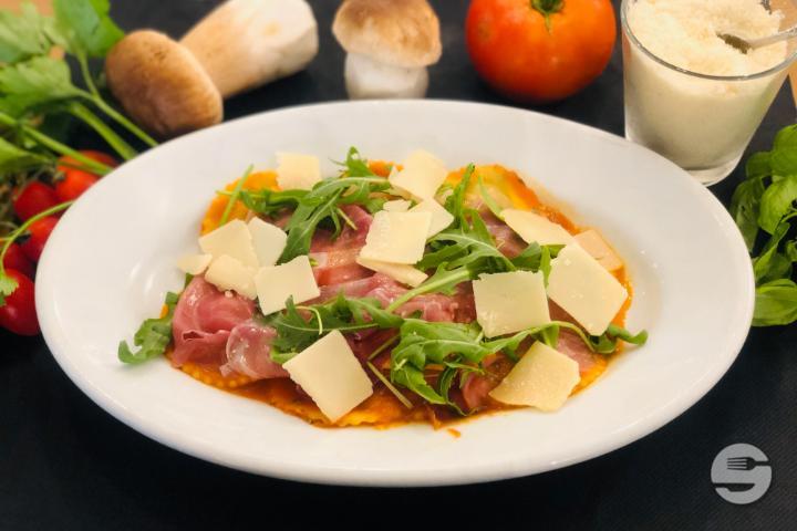 Tortelli with parmesan and parma rucola parmesan - La Grange