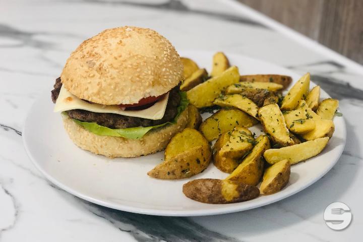 Hamburger - Al Amir Menna