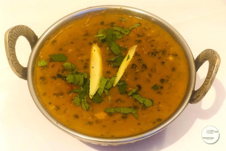 Punjabi Dal Makhani - Taj Mahal
