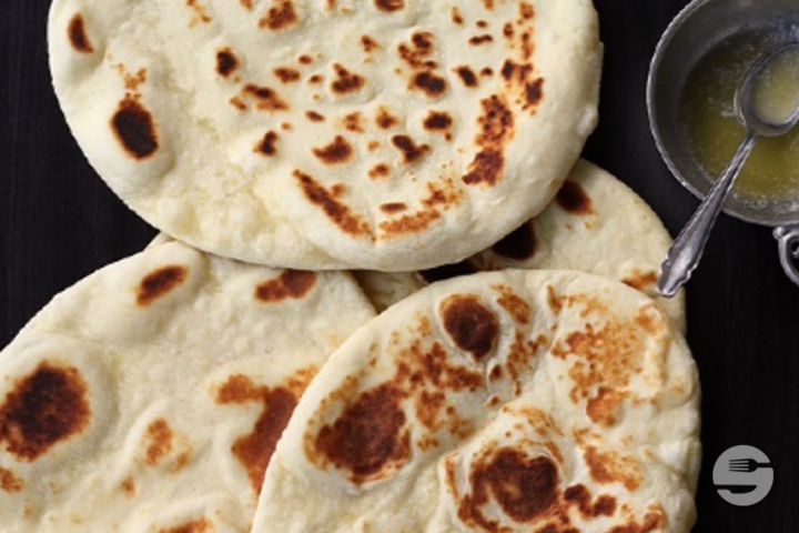 Naan of your choice - Taj Mahal