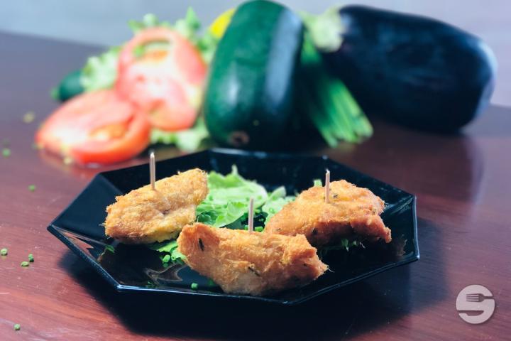 Bolinhos de Bacalhau - Adega