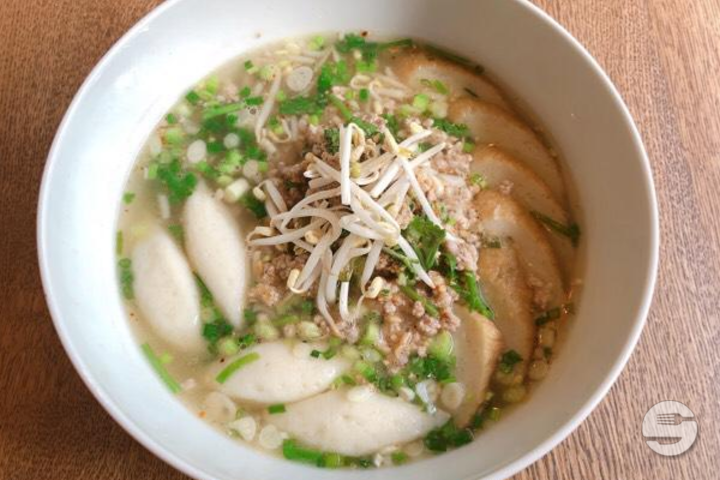 Tom Yam Noodle Soup (slightly sharp) - So Asian