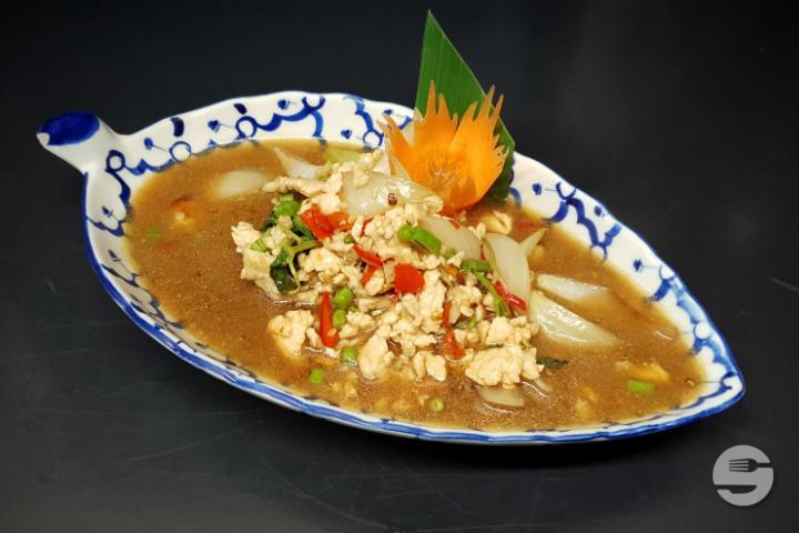 22. Kai Pad Kra Praw - Chez Méo Cuisine Thailandaise