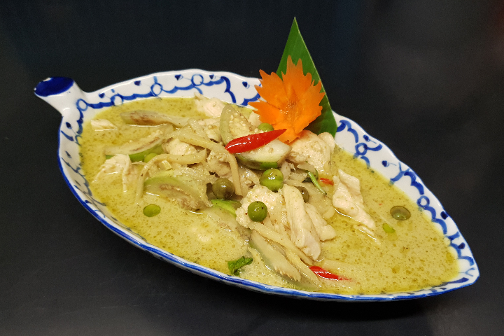 25. Keang Kiew Wan Kai - Chez Méo Cuisine Thailandaise
