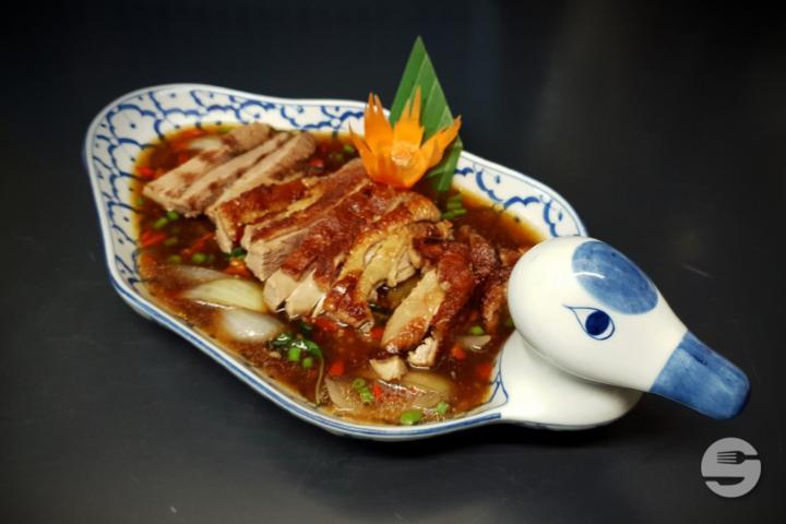 51. Pad Kra Praw Ped - Chez Méo Cuisine Thailandaise