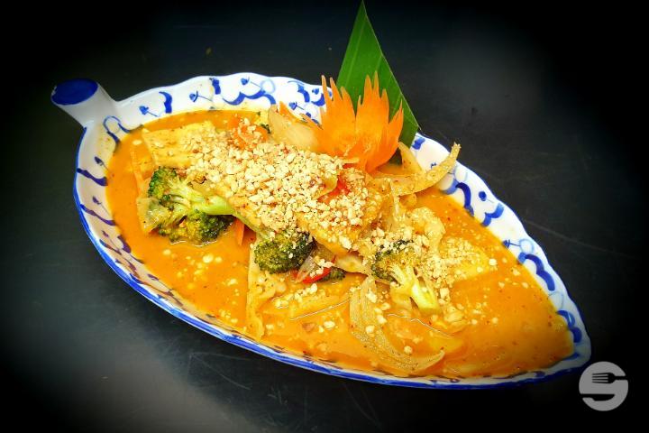 97. Keang Mussaman Tofu Pak - Chez Méo Cuisine Thailandaise