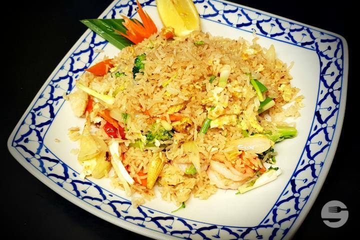 202. Khaw Pad Kai - Chez Méo Cuisine Thailandaise