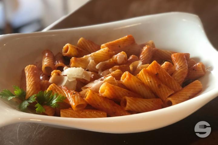 Pasta all`arrabbiata - Pizzeria 99
