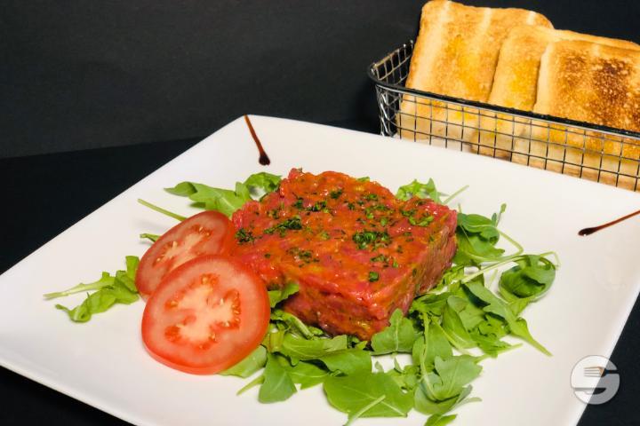 Beef Tartare (plain) - Restaurant Le Château