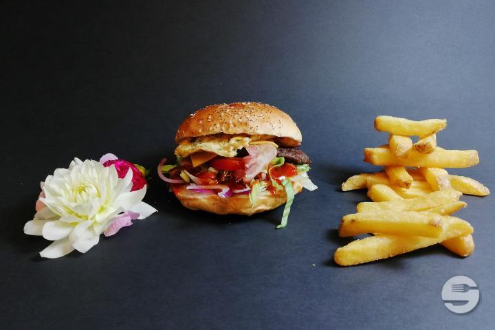 California Gourmet - Fry Burger Gourmet