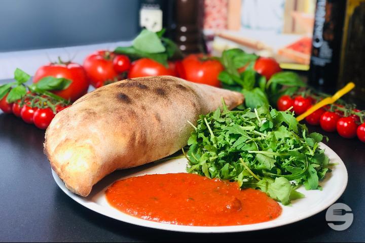 Royal Calzone - Pizzeria Al Volo