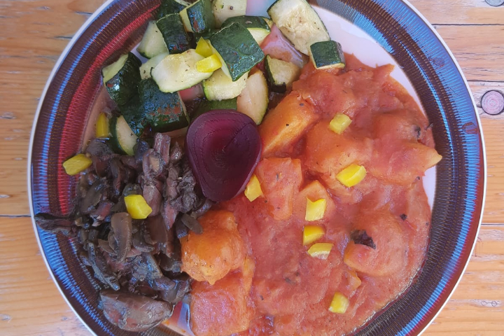 Fusion Nigeriane Repas Végé - Nik's Fudo