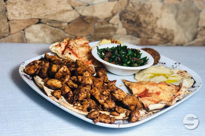 Chicken Chawarma Plate - Les Cèdres du Liban