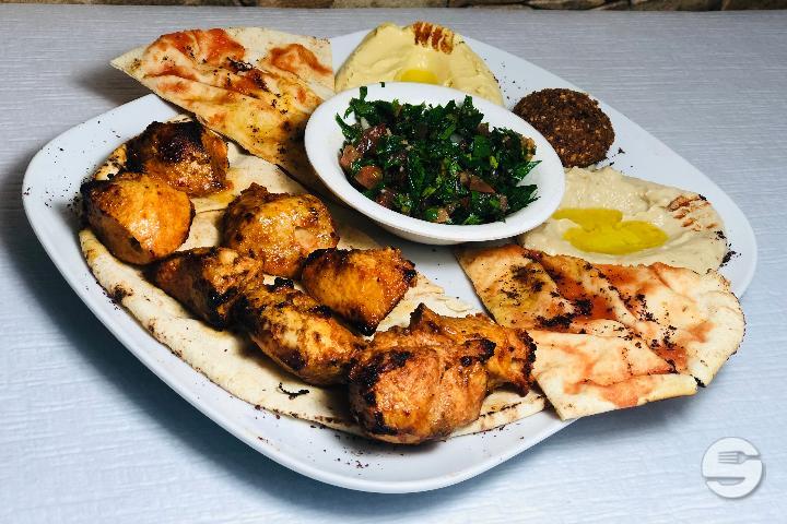 Chiche taouk Plate - Les Cèdres du Liban