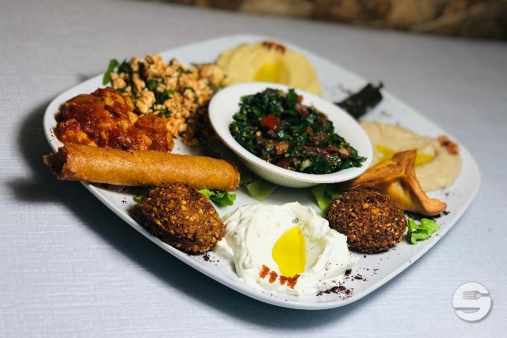Vegetarian Plate - Les Cèdres du Liban