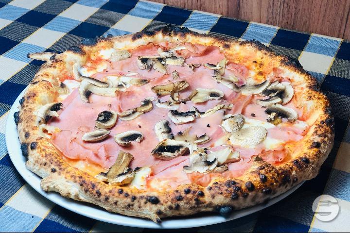 Prosciutto E Funghi - Primavera