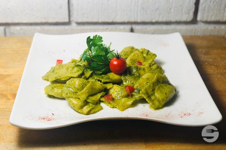 Ravioli de viande de boeuf au pesto - Piatto D'Oro