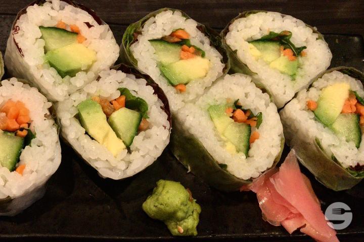 E59. Cucumber Avocado Carot Salad Mint - Yakito