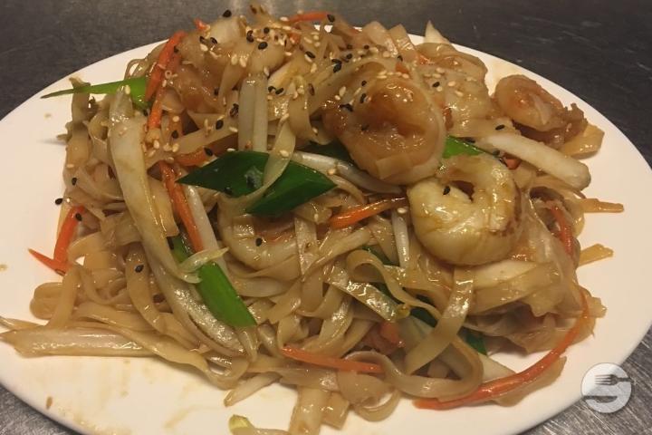 104. Fried Noodles with Shrimps - Yakito