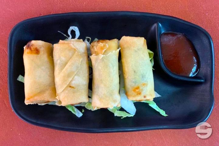 Chinese spring rolls with vegetables (4 pieces) - Echt KungFu