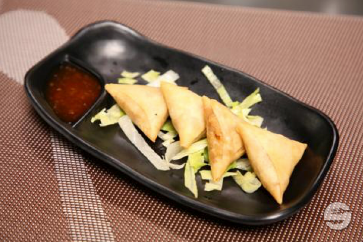 Thai Samosa (4 pcs.) - Echt KungFu