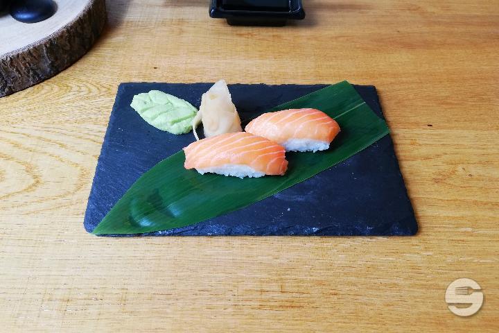 Sushi Salmon - Sushi Place