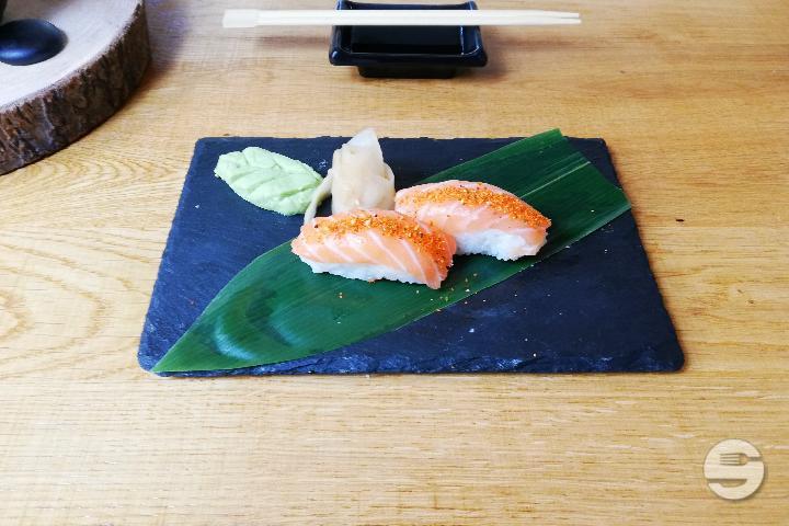 Sushi Spicy Salmon - Sushi Place
