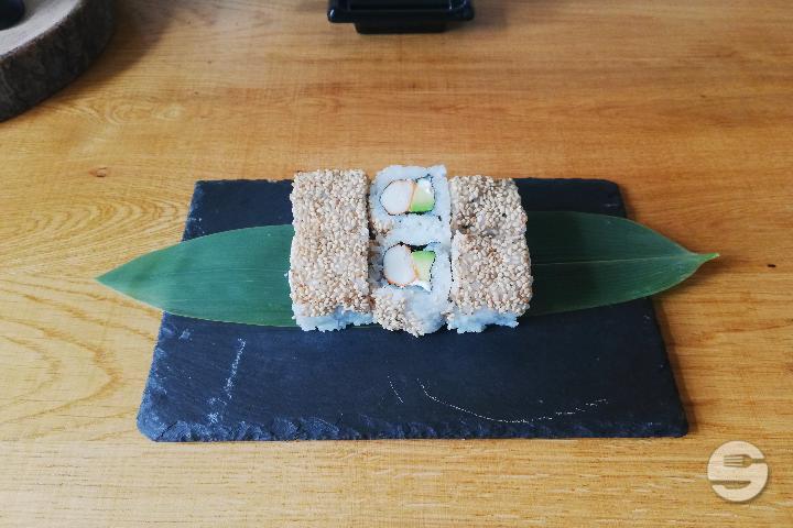 California Surimi Avocado Cheese - Sushi Place