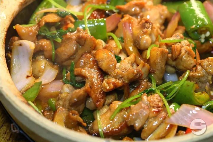 306. Basil Fried Chicken - Chanaan