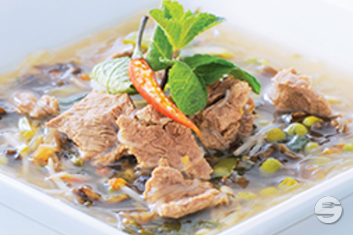 Pho Bo mit Rindfleisch (450g) dazu ReisPho Bo with beef (450g) served with rice - La Zoupa