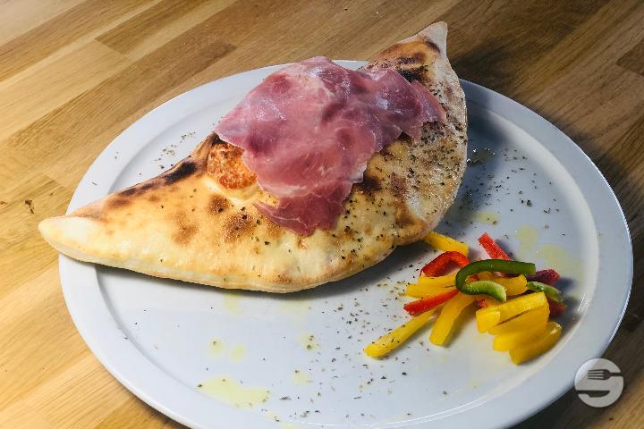 Calzone - Restaurant du Nant d'Avril