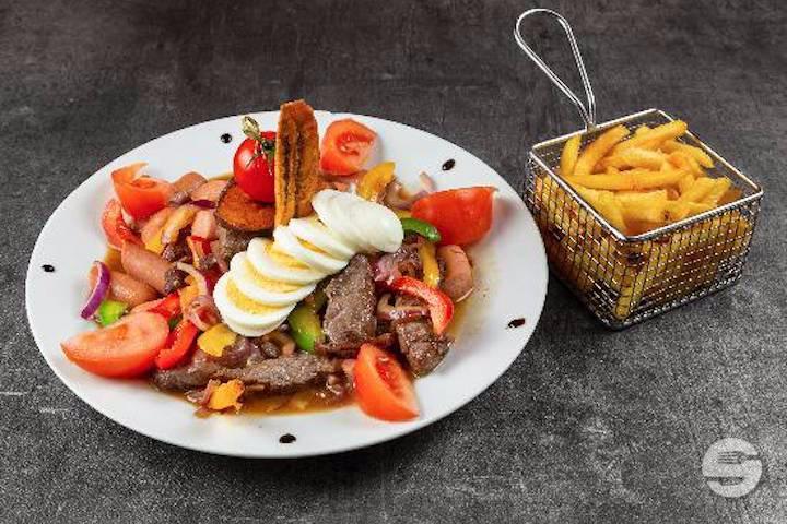 Pique Macho - Willys Restaurant Bolivien
