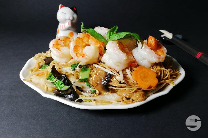 83 Nouilles Sautées au Poulet - UME