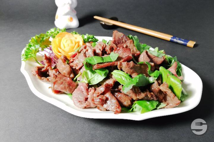 Boeuf Basilic - UME