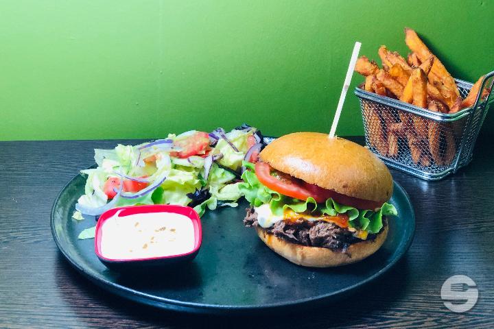 Pulled beef burger - Falaque