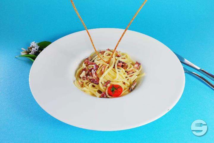 Pâtes Carbonara - MGM Café