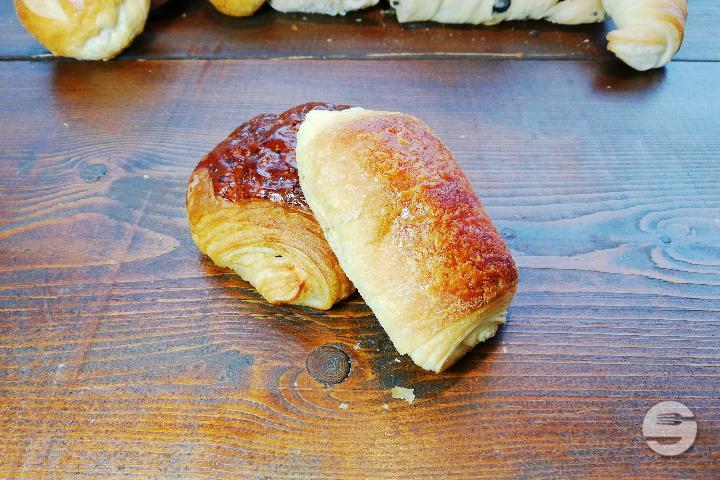 Pain au Chocolat - Chez Nogueira