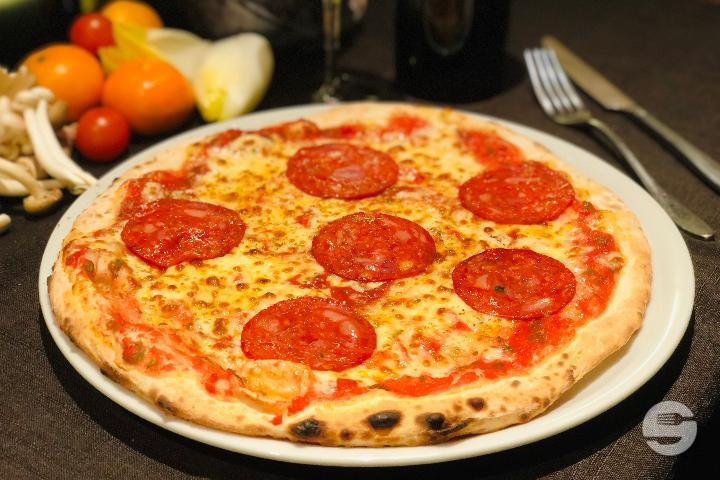 Pizza Diavola - Le Loup Blanc