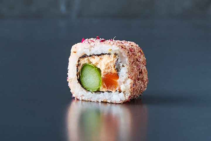 Salmon Asparagus Inside Out 6er Box - Yooji's Bahnhof Bern