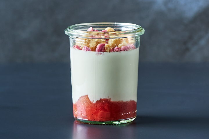 Ruby Rhubarb Mousse - Yooji's Bahnhof Bern