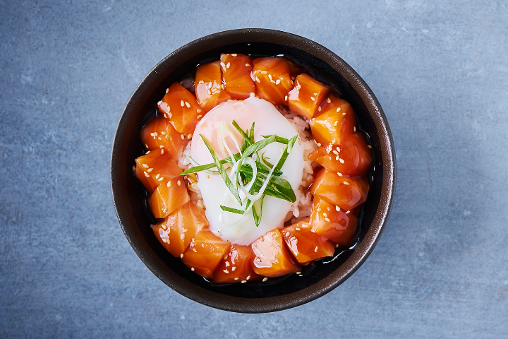 Salmon Donburi - Yooji's Bern