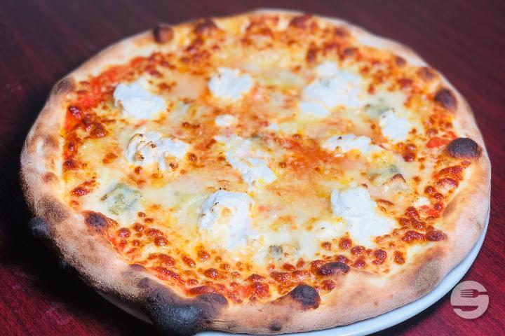 Quattro Formaggi - Star Kebab