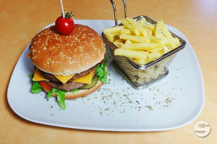 Double Cheeseburger - Chez Bobolino