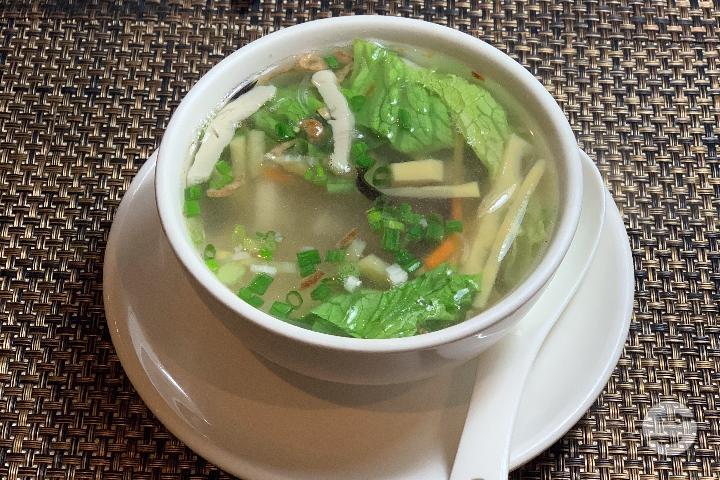 100 Potage vermicelles et poulet - L'Ananas