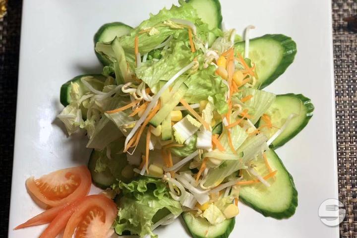 106 Salade mêlée - L'Ananas