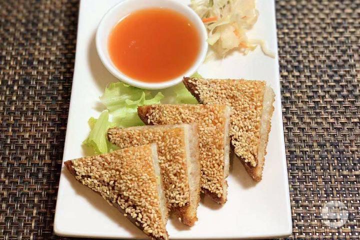 119 Toast aux crevettes - L'Ananas